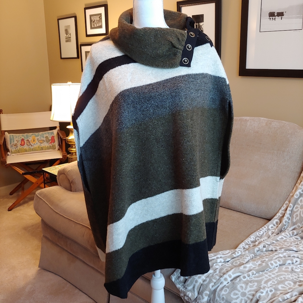 Anthropologie Tabitha Black/Cream/Moss Green Wool Blend Poncho Size L